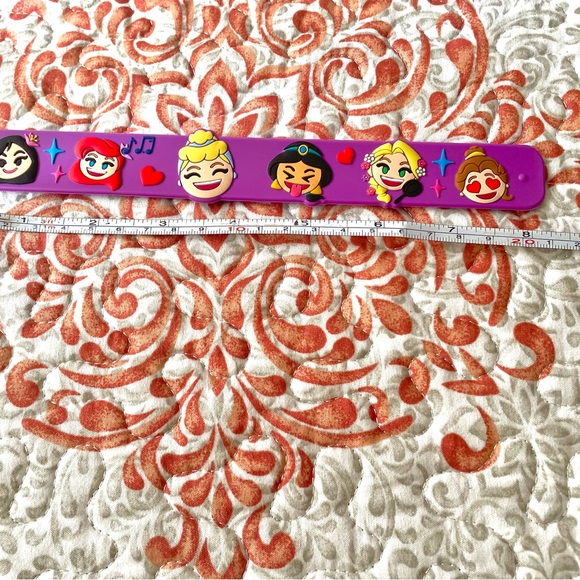 NWOT Disney Parks Emoji Princesses Slap Bracelet - Picture 4 of 10